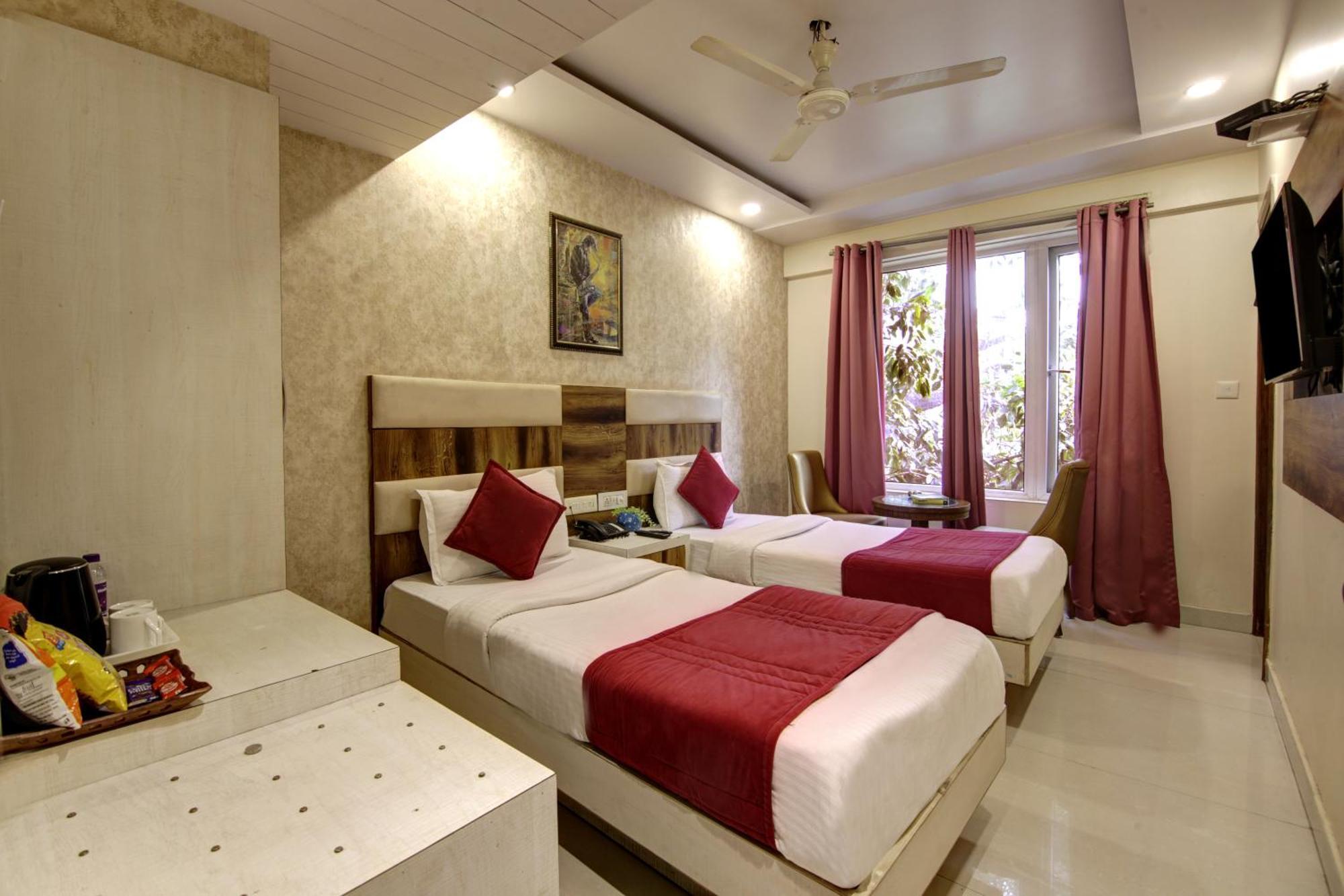 The Shanti Plaza - Neu-Delhi Exterior foto