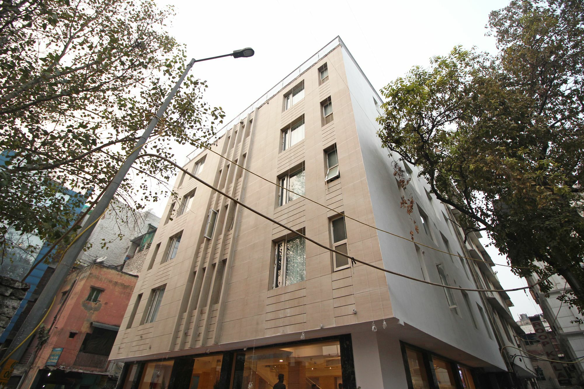 The Shanti Plaza - Neu-Delhi Exterior foto