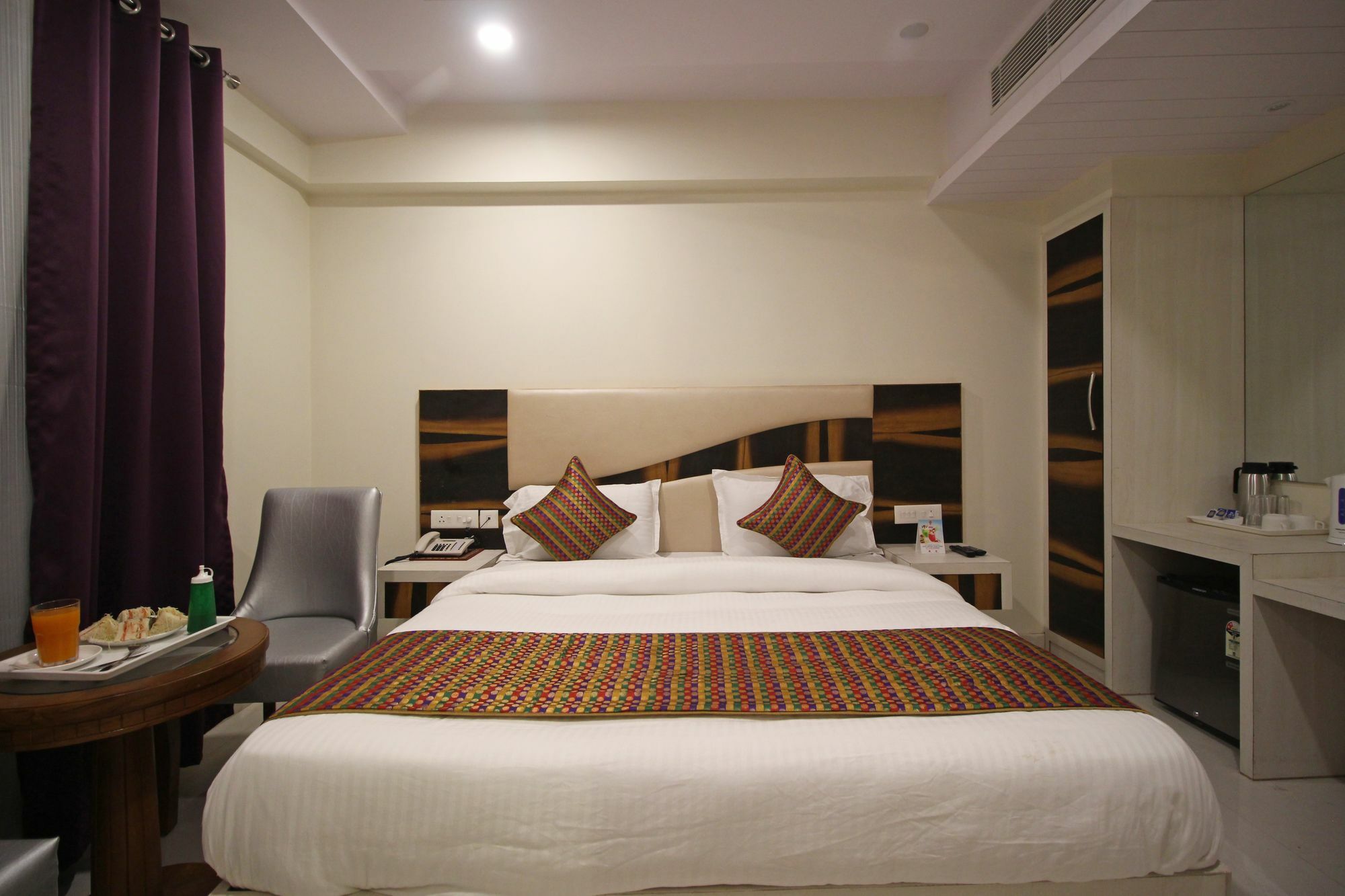 The Shanti Plaza - Neu-Delhi Exterior foto